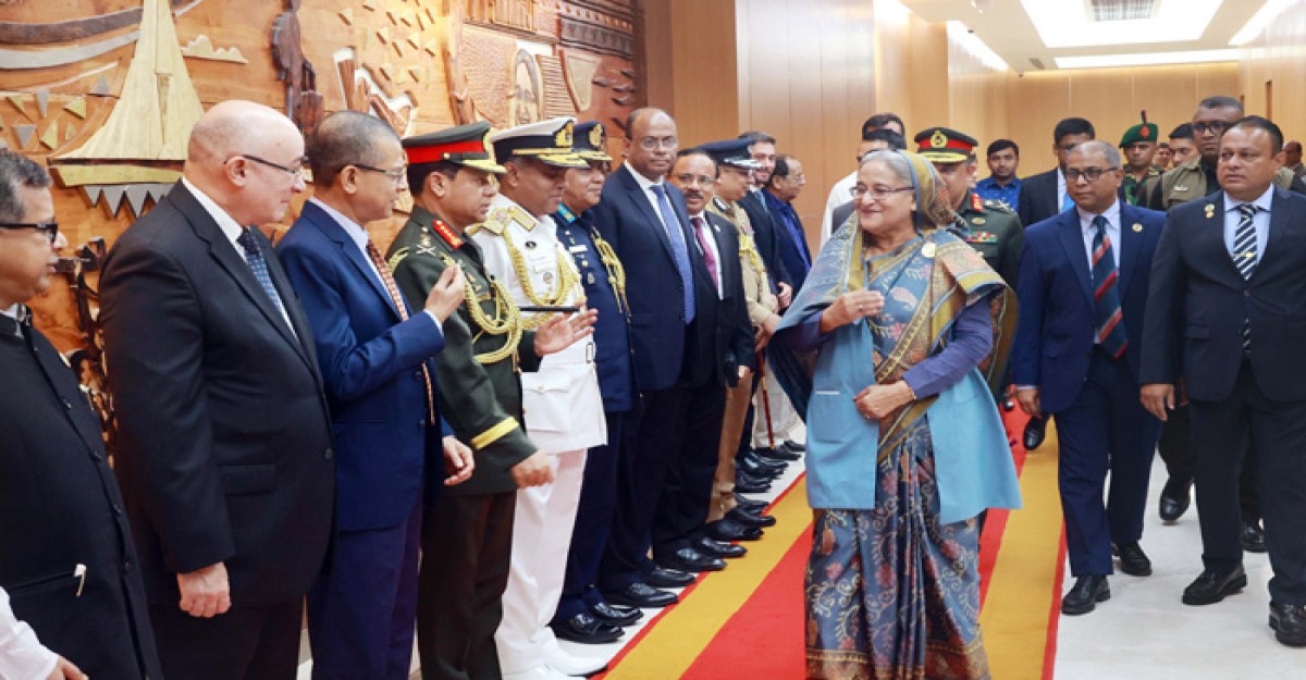 ইতালির পথে প্রধানমন্ত্রী